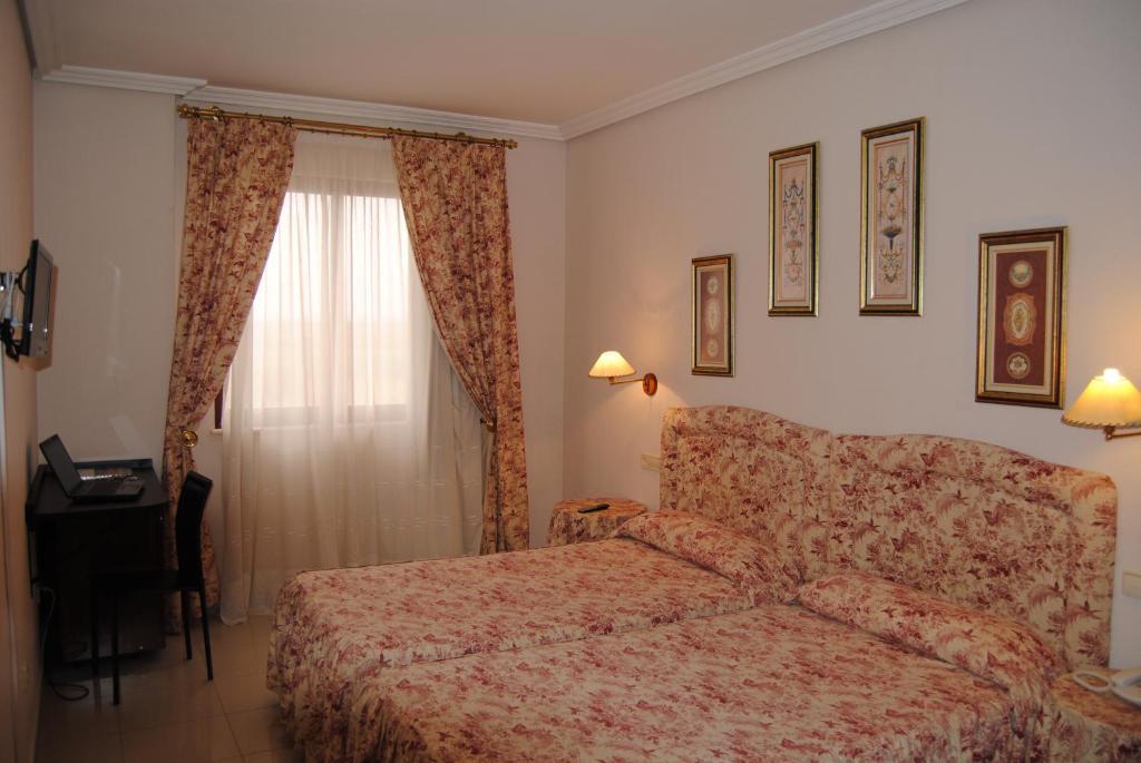 Hotel Cristina-Enea à Valdeganga Chambre photo
