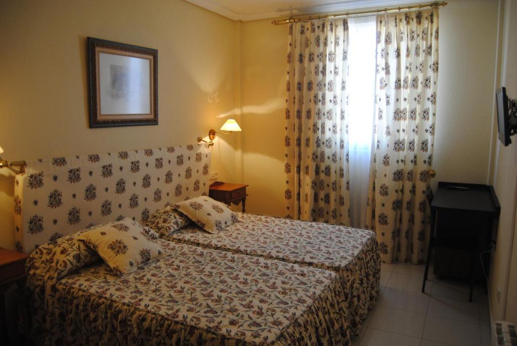 Hotel Cristina-Enea à Valdeganga Chambre photo